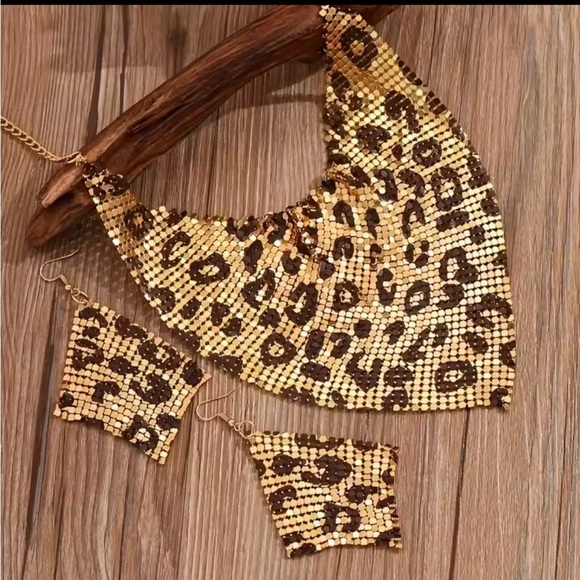 Anthropologie Jewelry - New! Set! Gold and Brown Leopard Necklace Set adjustable